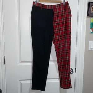 3/$15 Hot Topic Black and Red Plaid Pants